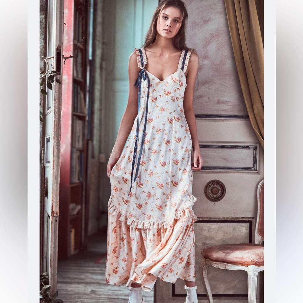 BNWT LoveShackFancy Soroya Genuine Silk Gown in Scallop Shell - RARE